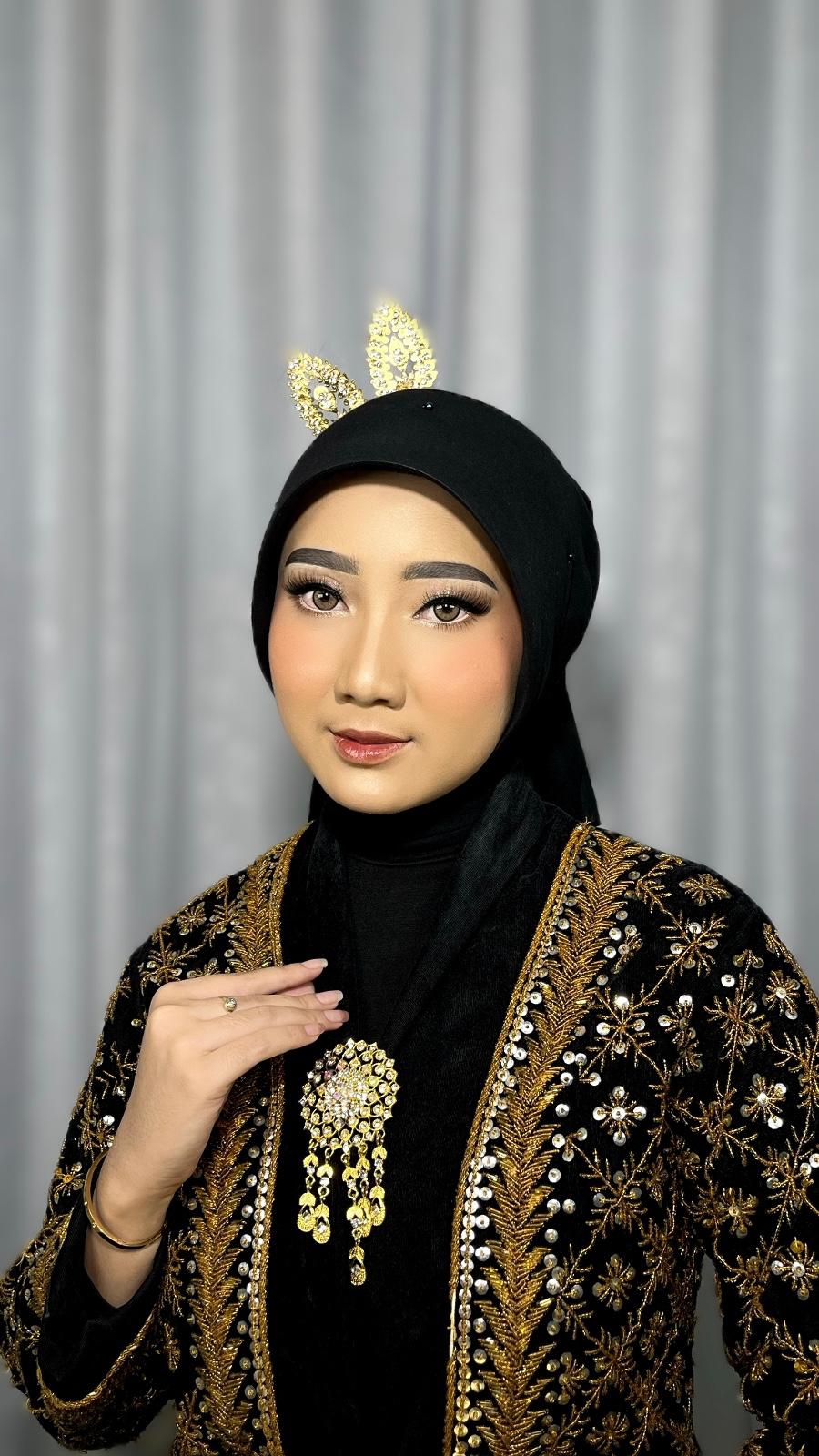 Traditional Kebaya